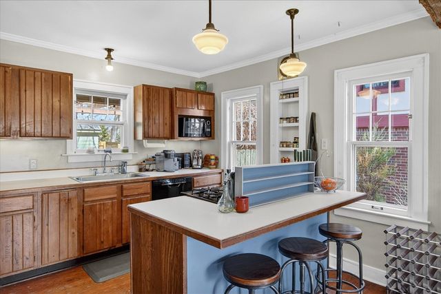 1732 Jackson Avenue, Ann Arbor, MI 48103