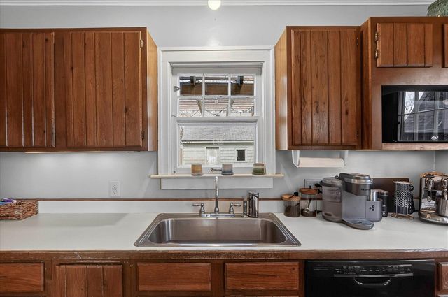 1732 Jackson Avenue, Ann Arbor, MI 48103