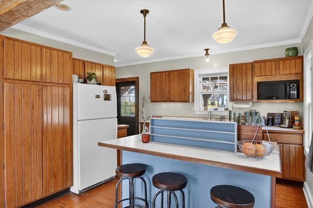 1732 Jackson Avenue, Ann Arbor, MI 48103