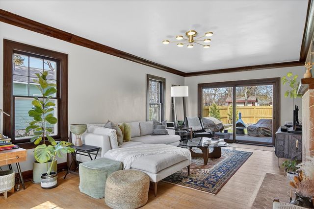 1732 Jackson Avenue, Ann Arbor, MI 48103