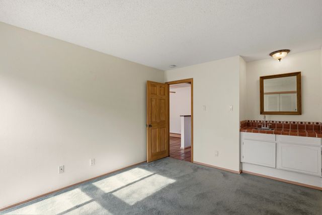 155 Calle Ojo Feliz A, Santa Fe, NM 87505