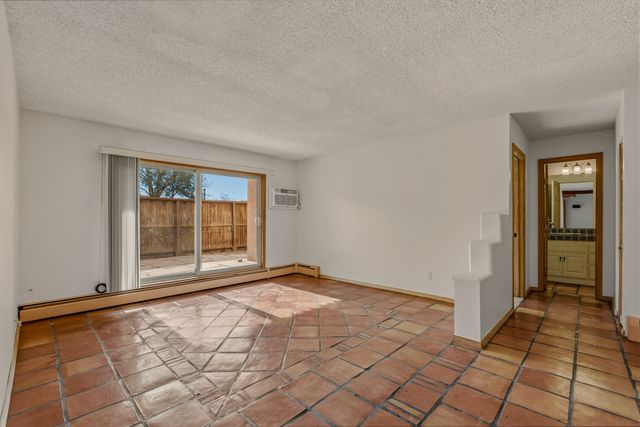 155 Calle Ojo Feliz A, Santa Fe, NM 87505