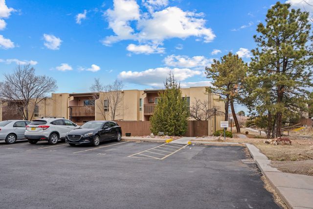 155 Calle Ojo Feliz A, Santa Fe, NM 87505