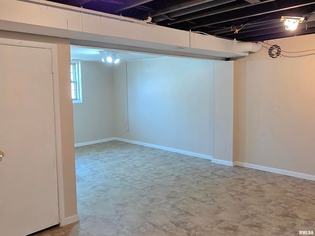 619 MEADOW LARK Drive, Quincy, IL 62305