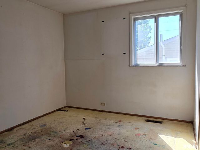 619 MEADOW LARK Drive, Quincy, IL 62305