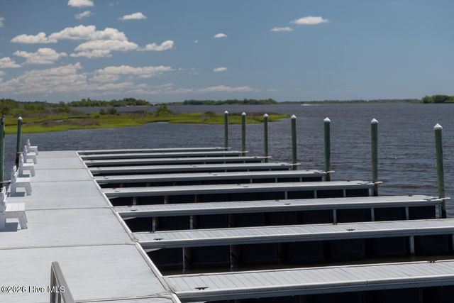 460 Summerhouse Drive, Holly Ridge, NC 28445