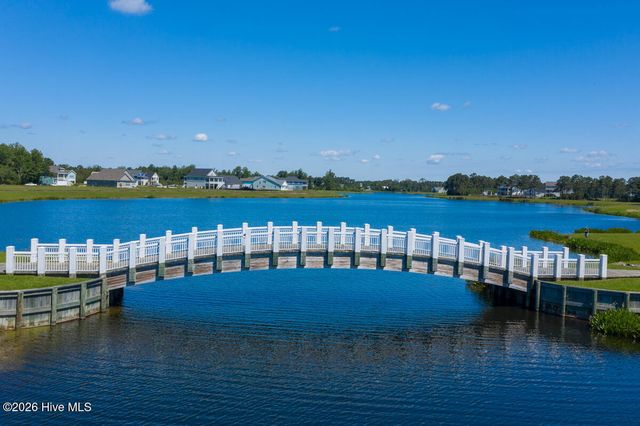 460 Summerhouse Drive, Holly Ridge, NC 28445