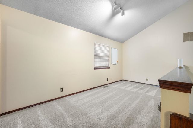 1235 Glenview Dr, El Dorado, KS 67042