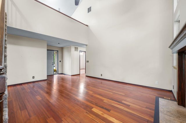 1235 Glenview Dr, El Dorado, KS 67042