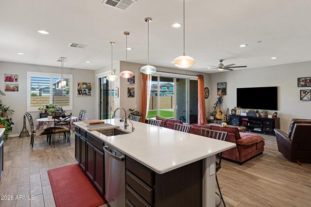 40778 W HALL Drive, Maricopa, AZ 85138