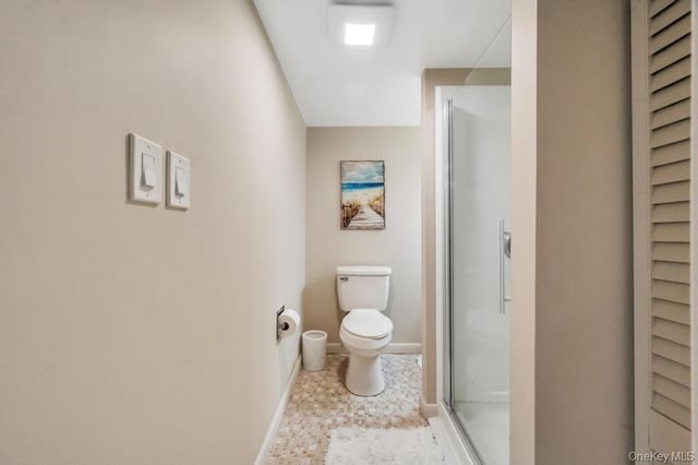 4 Brooks Street, Hicksville, NY 11801