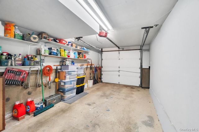 4 Brooks Street, Hicksville, NY 11801