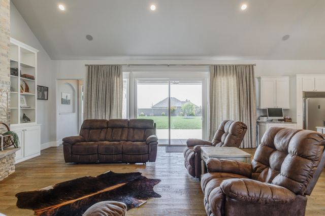 8917 County Rd 6870, Lubbock, TX 79407