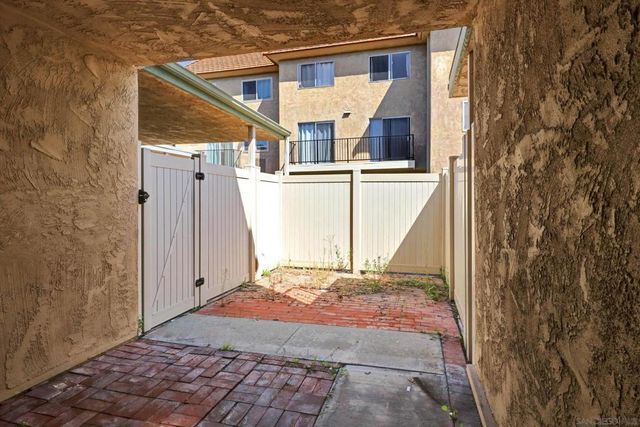 7890 Hummingbird Ln, San Diego, CA 92123