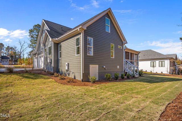 93 Bur Oak Court, Pittsboro, NC 27312