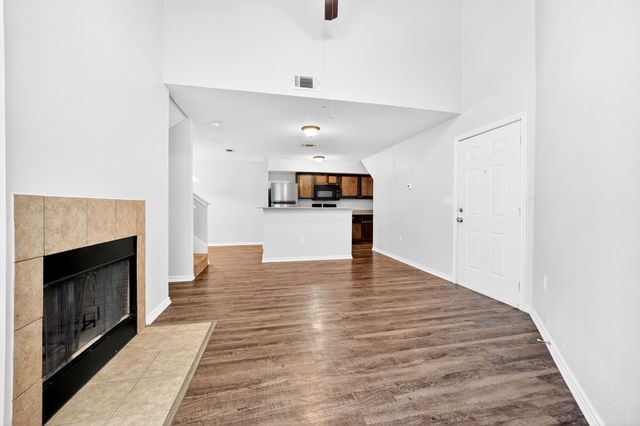 9837 Walnut Street 208, Dallas, TX 75243