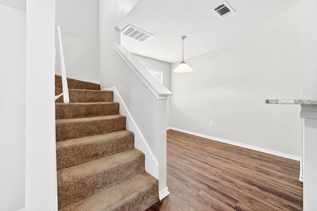 9837 Walnut Street 208, Dallas, TX 75243