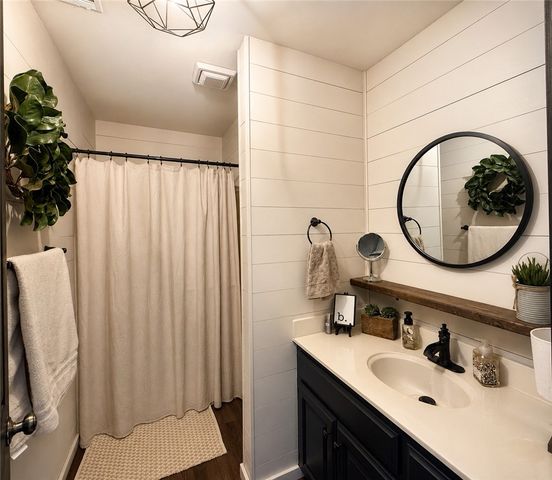 203 Cedarwood Court, Russellville, AR 72801