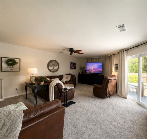 203 Cedarwood Court, Russellville, AR 72801