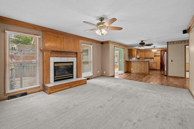 2804 W 44th Street, Davenport, IA 52806