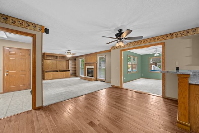 2804 W 44th Street, Davenport, IA 52806