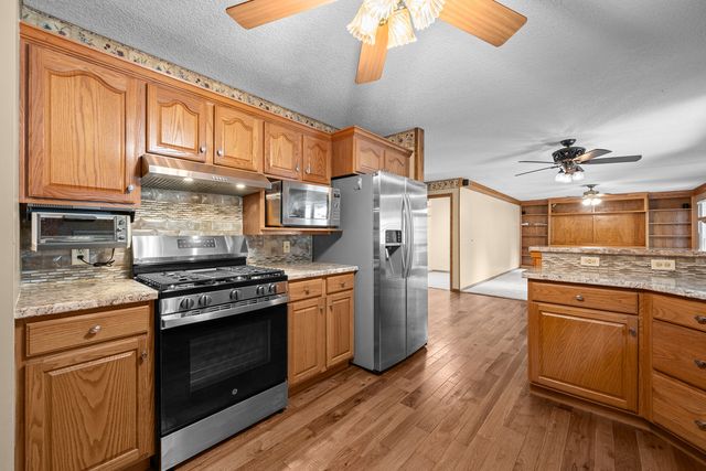 2804 W 44th Street, Davenport, IA 52806