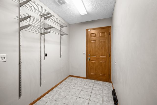 2804 W 44th Street, Davenport, IA 52806