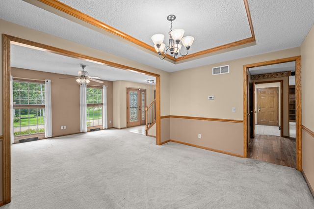 2804 W 44th Street, Davenport, IA 52806