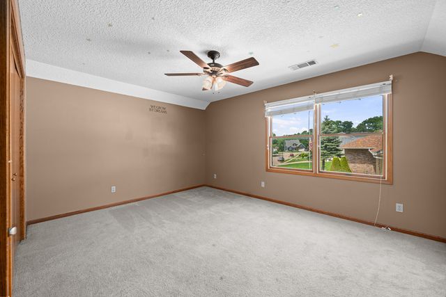 2804 W 44th Street, Davenport, IA 52806