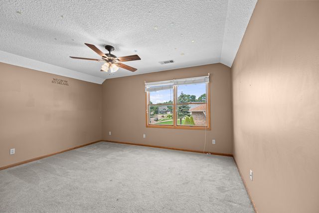 2804 W 44th Street, Davenport, IA 52806