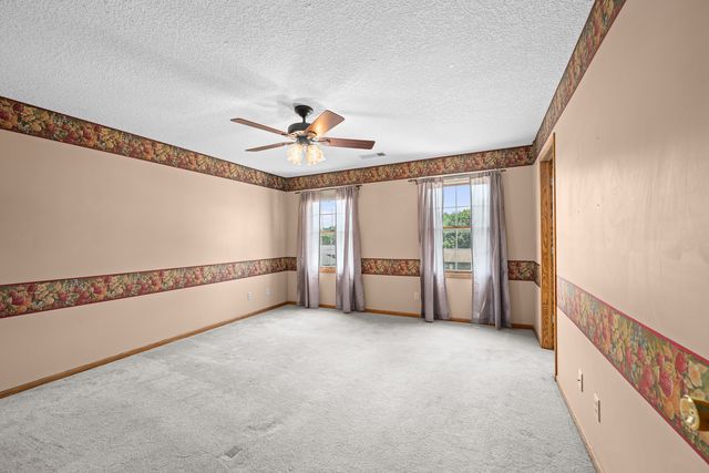 2804 W 44th Street, Davenport, IA 52806