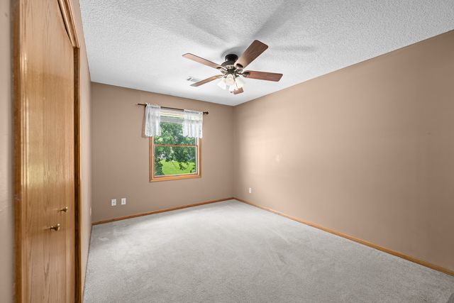 2804 W 44th Street, Davenport, IA 52806