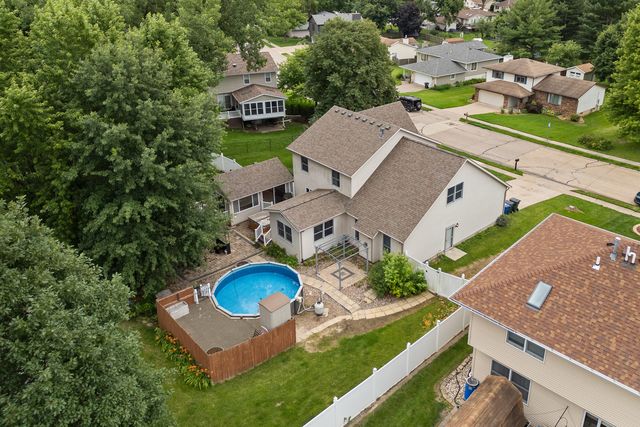 2804 W 44th Street, Davenport, IA 52806