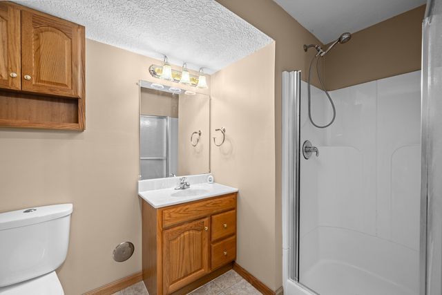 2804 W 44th Street, Davenport, IA 52806