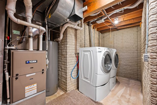 2804 W 44th Street, Davenport, IA 52806
