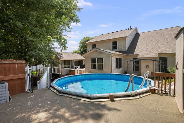 2804 W 44th Street, Davenport, IA 52806
