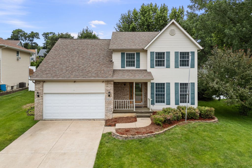 2804 W 44th Street, Davenport, IA 52806