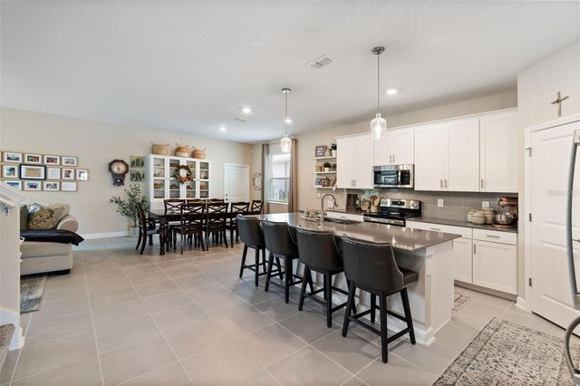 9745 INTRODUCTION WAY, Orlando, FL 32832