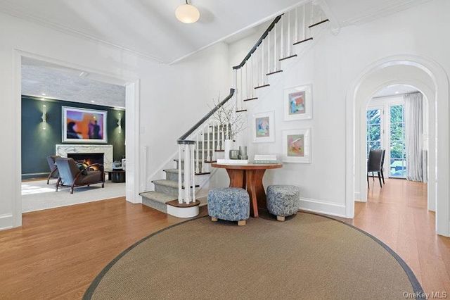 19 Overlook Road, Scarsdale, NY 10583