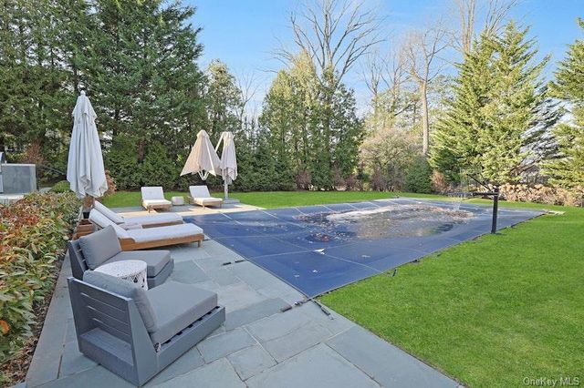 19 Overlook Road, Scarsdale, NY 10583