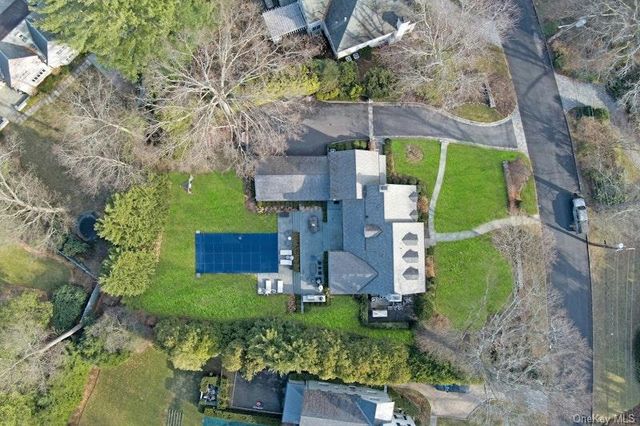 19 Overlook Road, Scarsdale, NY 10583