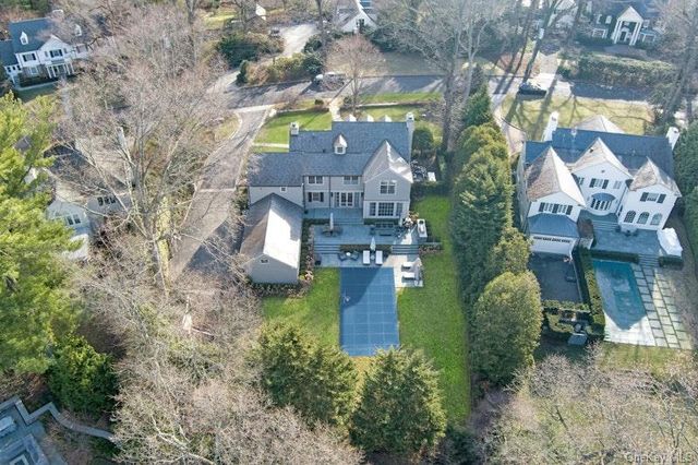 19 Overlook Road, Scarsdale, NY 10583