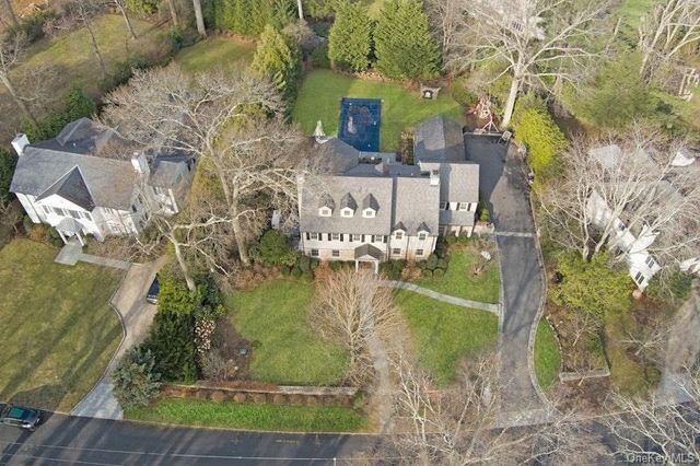 19 Overlook Road, Scarsdale, NY 10583