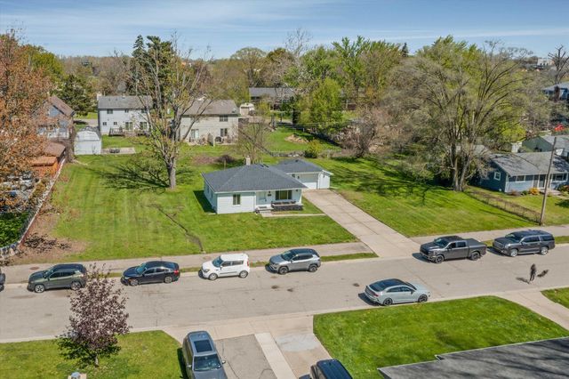 7553 Nichols Street, Utica, MI 48317