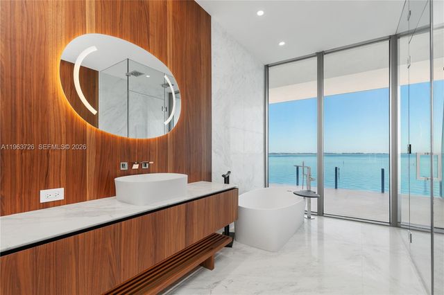 5 Grove Isle Dr M303, Miami, FL 33133