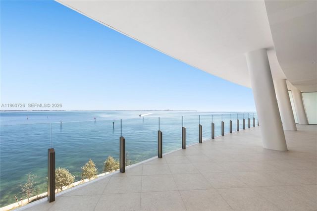 5 Grove Isle Dr M303, Miami, FL 33133