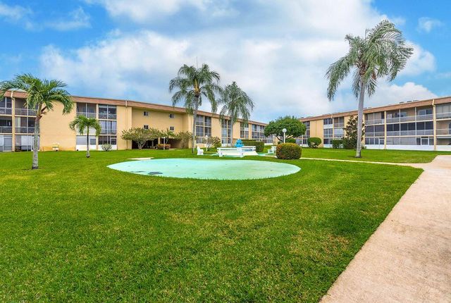 500 Village Green Circle W 205, Palm Springs, FL 33461