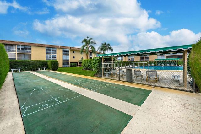 500 Village Green Circle W 205, Palm Springs, FL 33461