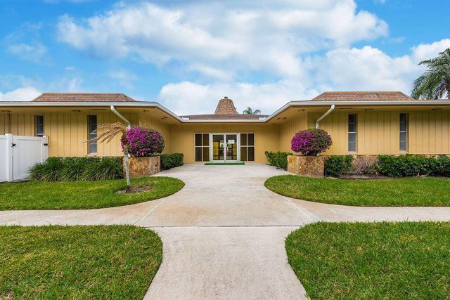 500 Village Green Circle W 205, Palm Springs, FL 33461