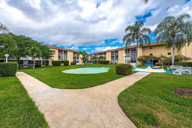 500 Village Green Circle W 205, Palm Springs, FL 33461